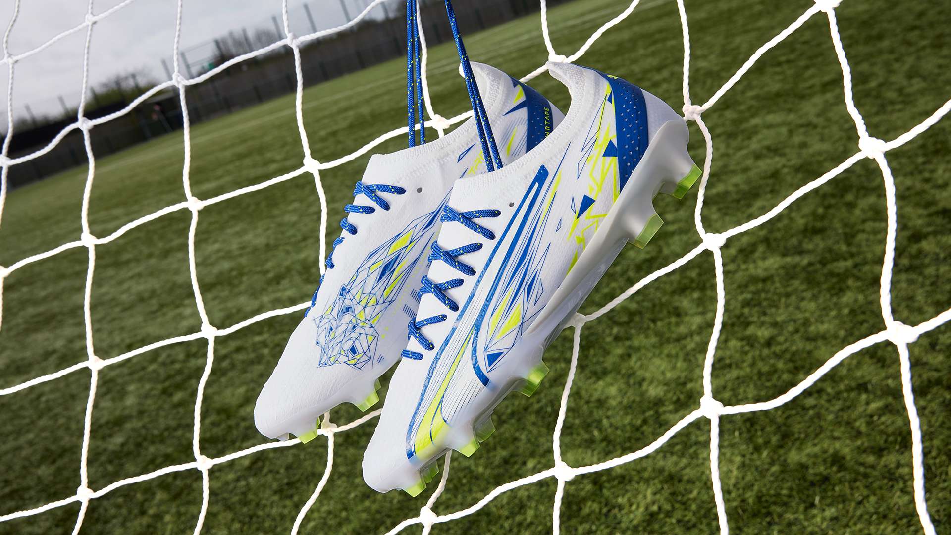 用另一种眼 用另一种眼